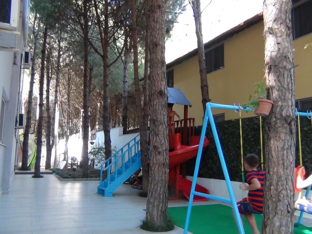 Hotel Princi I Vogel Velipoja Kültér fotó
