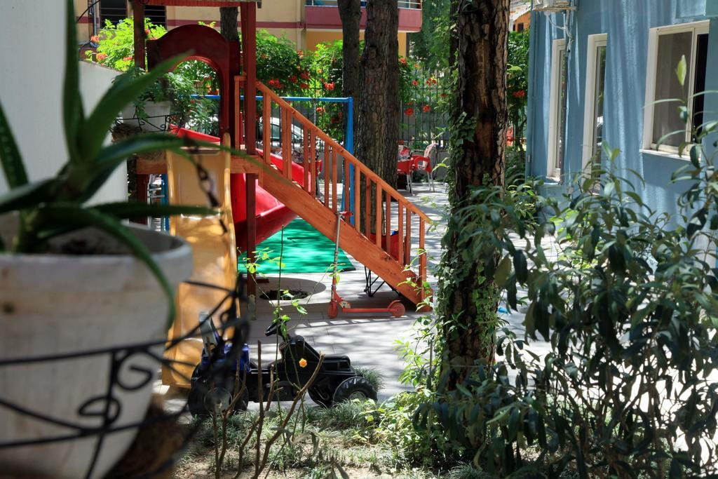 Hotel Princi I Vogel Velipoja Kültér fotó